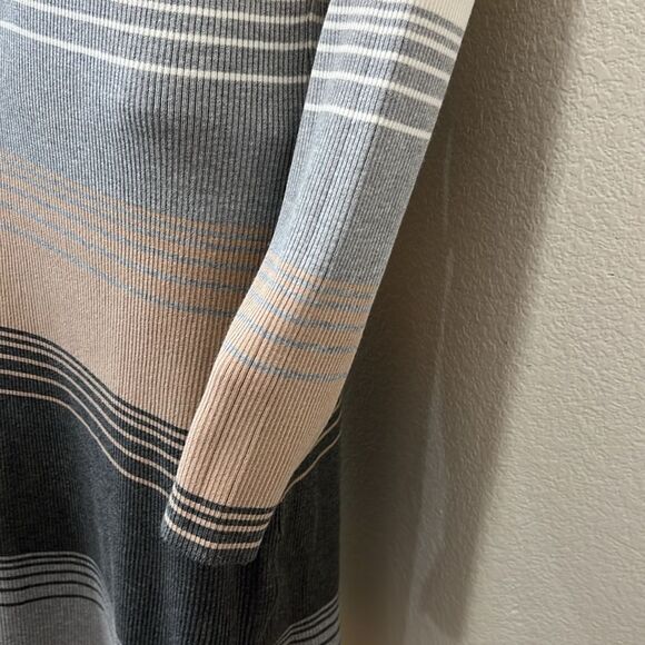 Madden Girl Cream Gray Long Sleeve Dress Scoop Neck Long Sleeve Ribbed Midi New - Picture 6 of 13